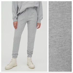 NWT. Pull&Bear Grey Basic Sweat Pants. Size M.